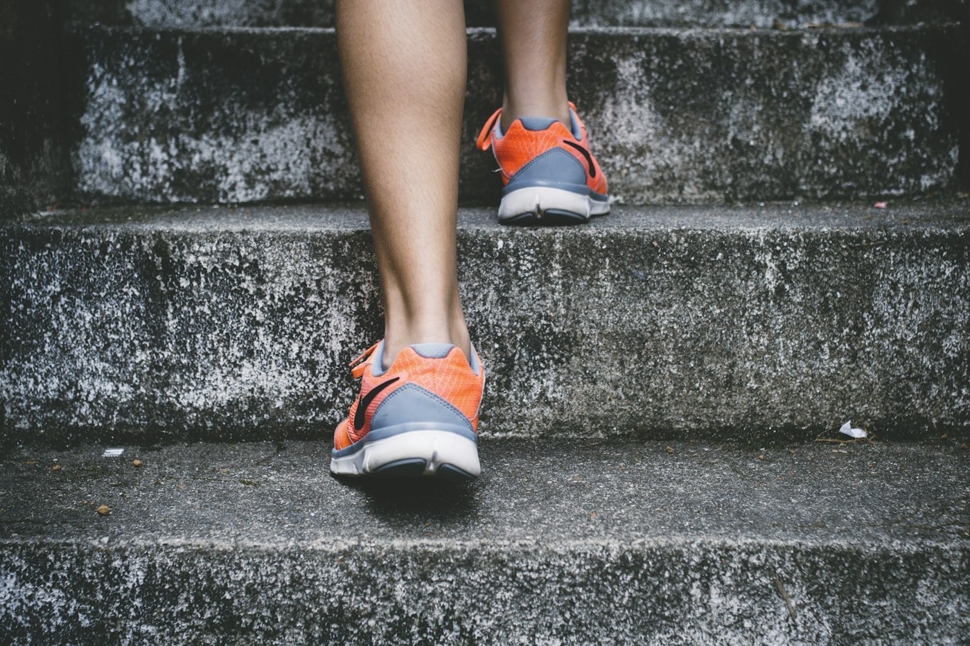 Lifestyle scene for Set Up a Five-Minute Movement Break Beside Your Desk
